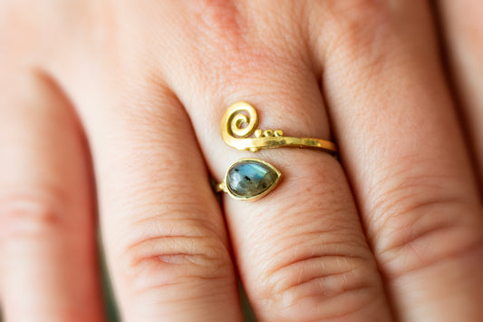 Drop Spiral Ring – Available in Various Gemstones