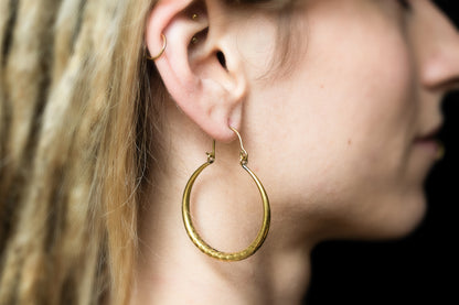 Structured Golden Hoops